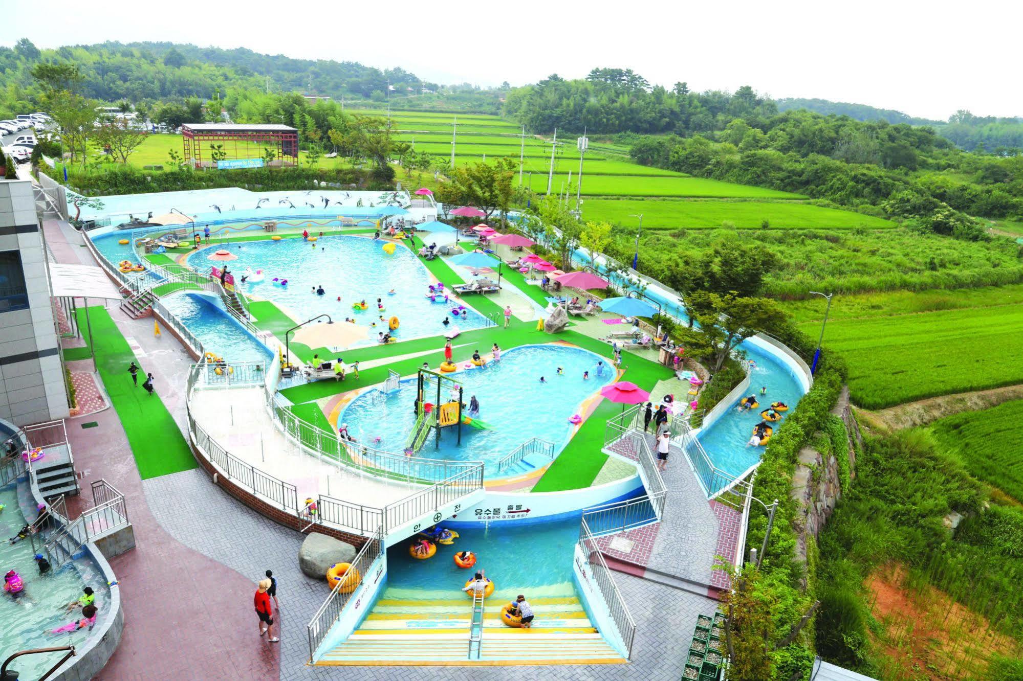 Sacheon Grand Tourist Hotel Exteriör bild